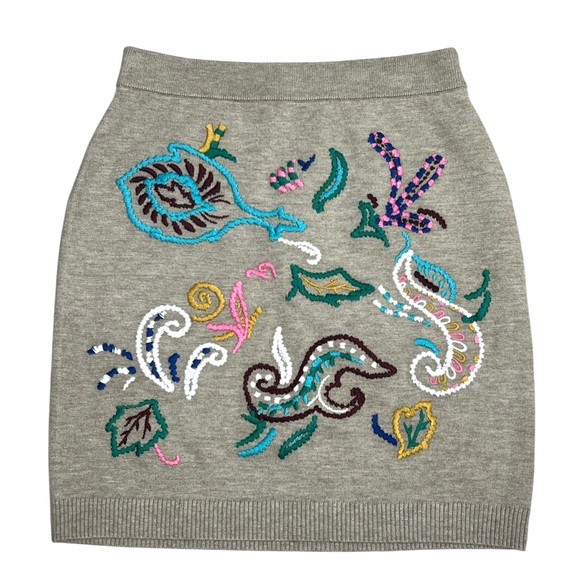 Anthropologie Beige multicolor Embroidered Sweater Skirt Size Small - Picture 3 of 8